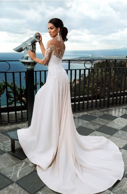Элегантное свадебное платье с длинным шлейфом Vincenza от Innocentia